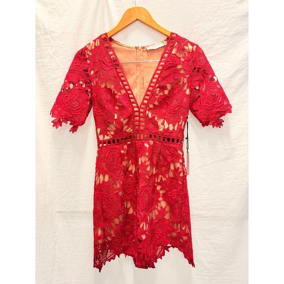 ASTR the Label NEW Short Sleeve V-Neck Lace Romper XS Romantic Spring Summer - Picture 3 of 6